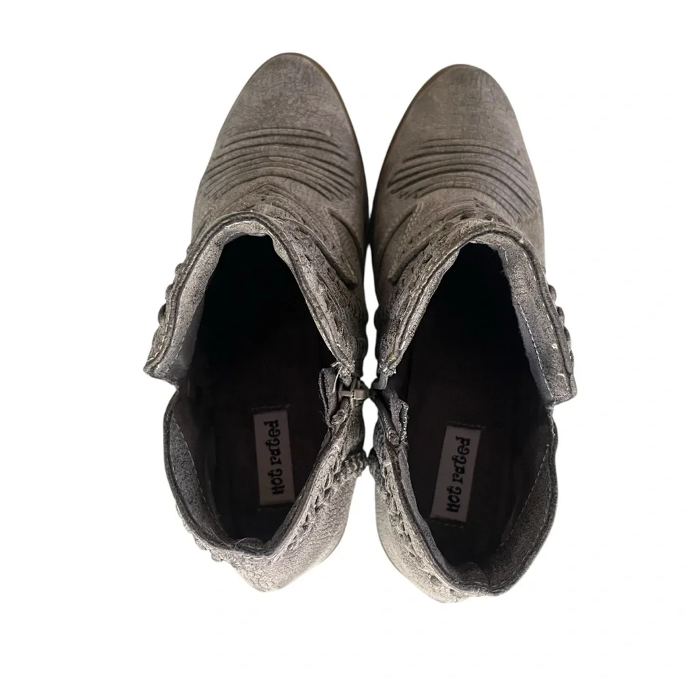 Not Rated Women’s 8 Gray Silver Weaved Faux Leather Side Zip Nosara Ankle Bootie - Picture 6 of 15